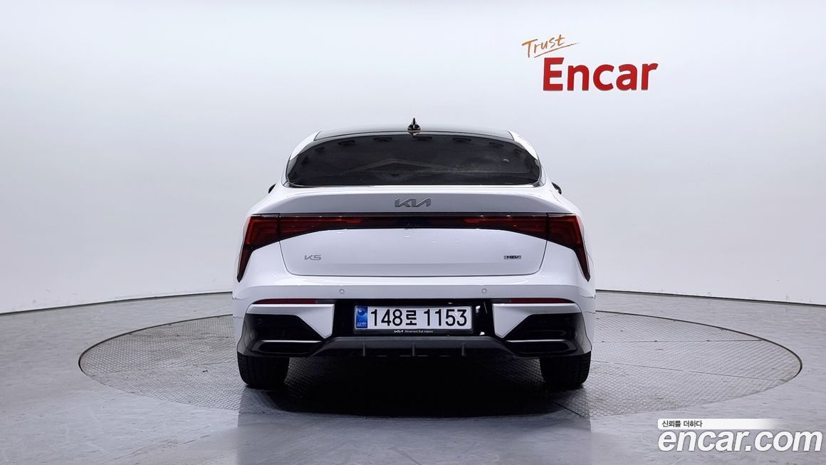 Kia K5 2025