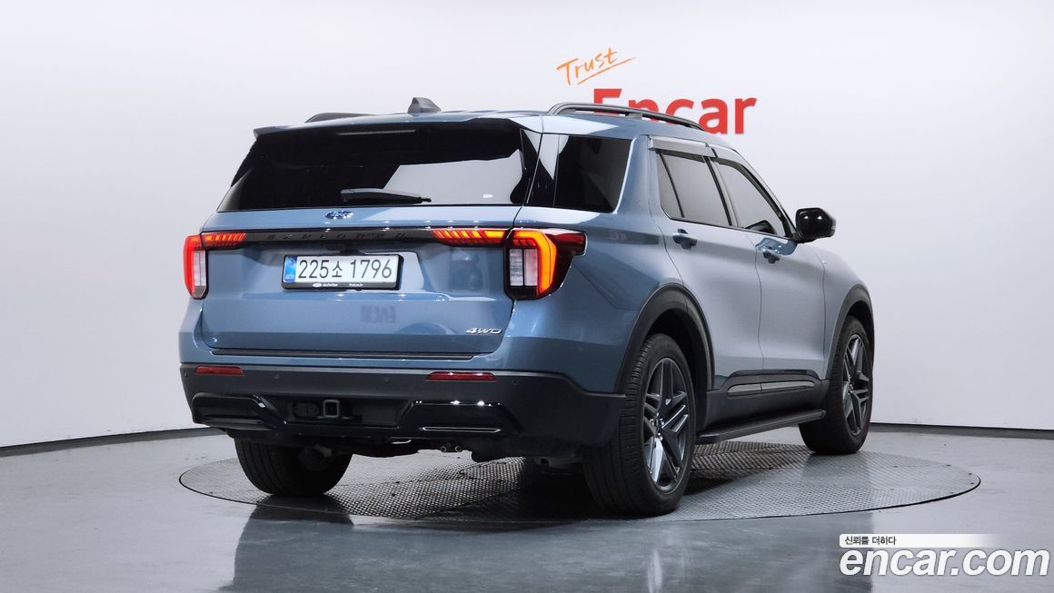 Ford Explorer 2025
