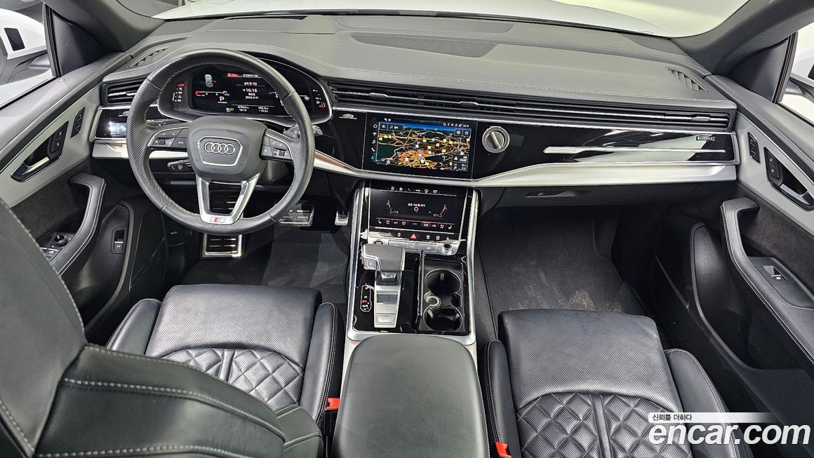 Audi Q8 2021