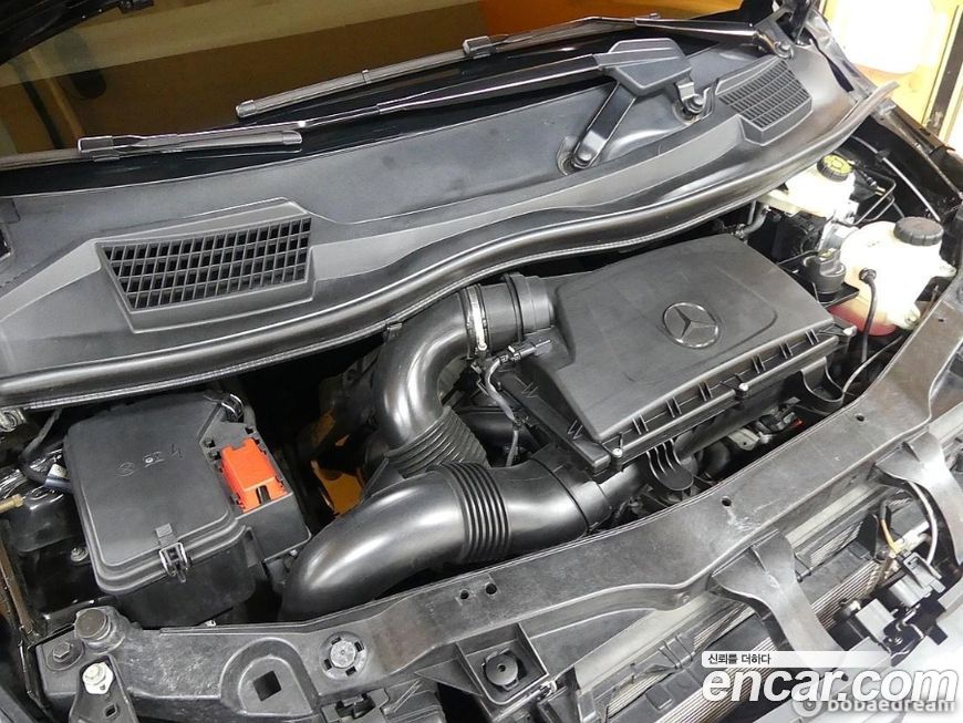 Mercedes-Benz V-Class 2020