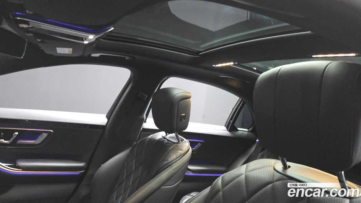 Mercedes-Benz S-Class 2023