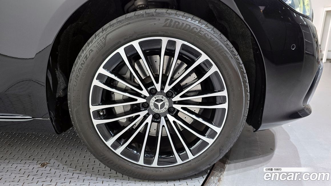 Mercedes-Benz S-Class 2022
