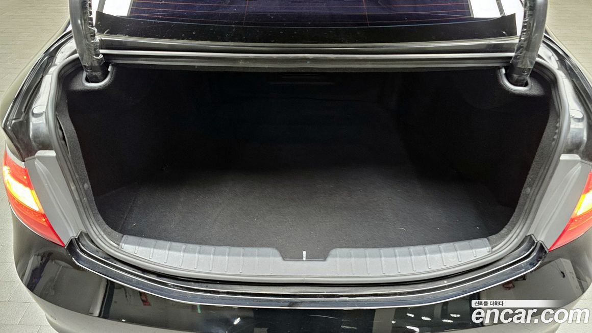 Hyundai Grandeur 2016