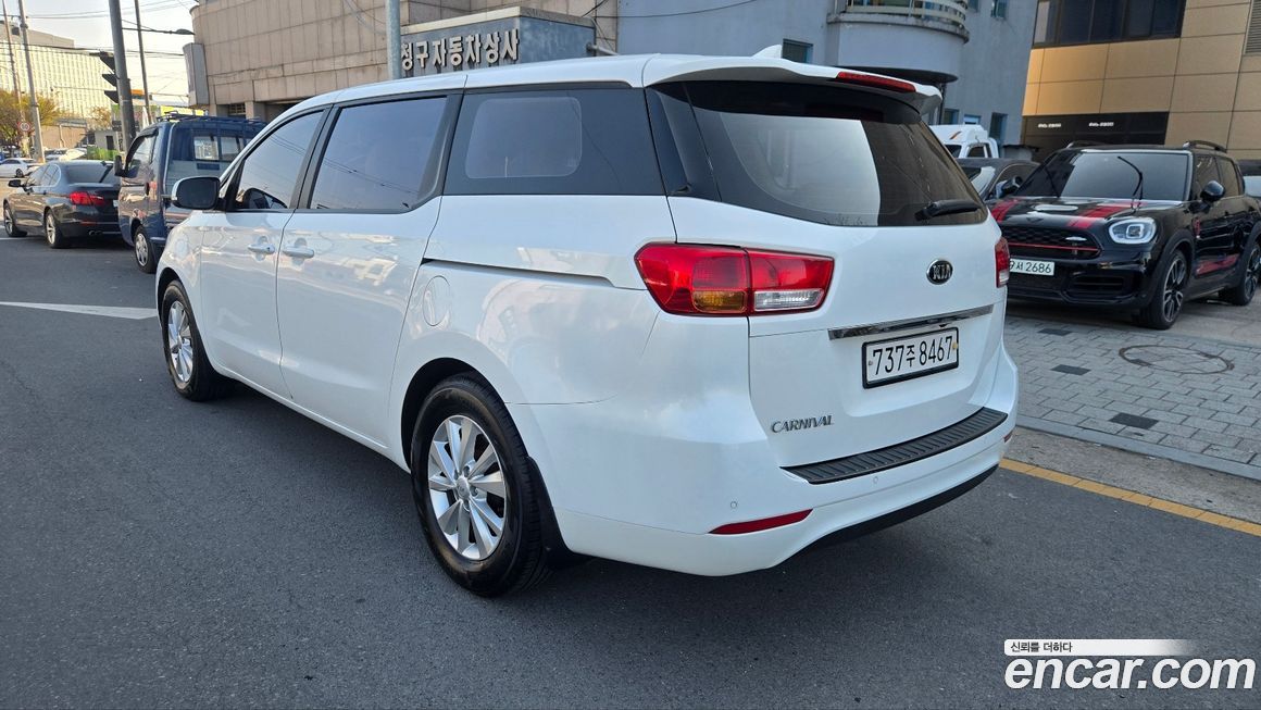 Kia Canival 2018