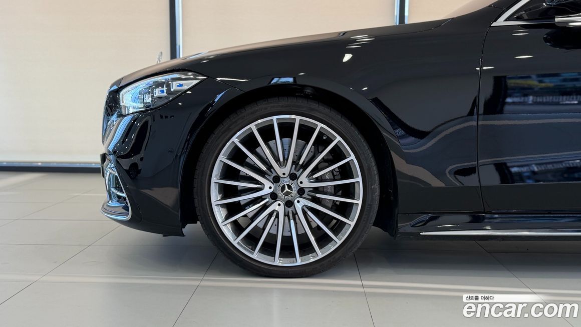 Mercedes-Benz S-Class 2026