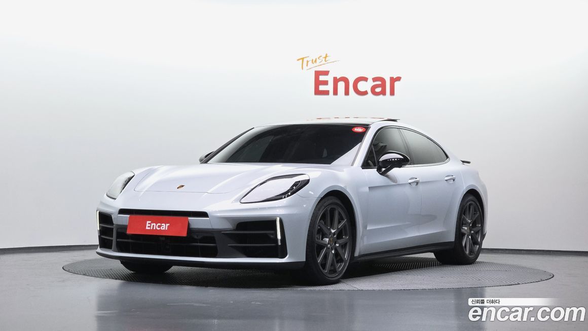 Porsche Panamera 2025