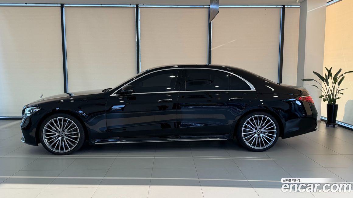 Mercedes-Benz S-Class 2026