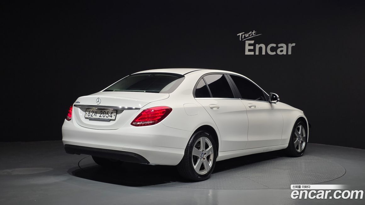 Mercedes-Benz C-Class 2017