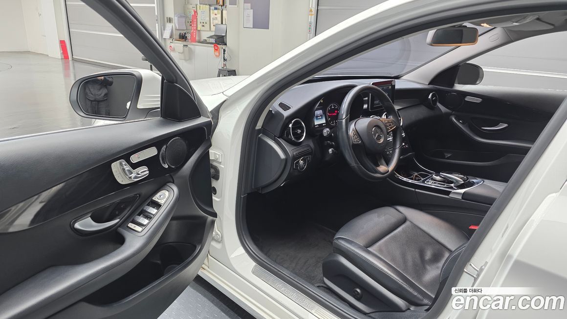 Mercedes-Benz C-Class 2017