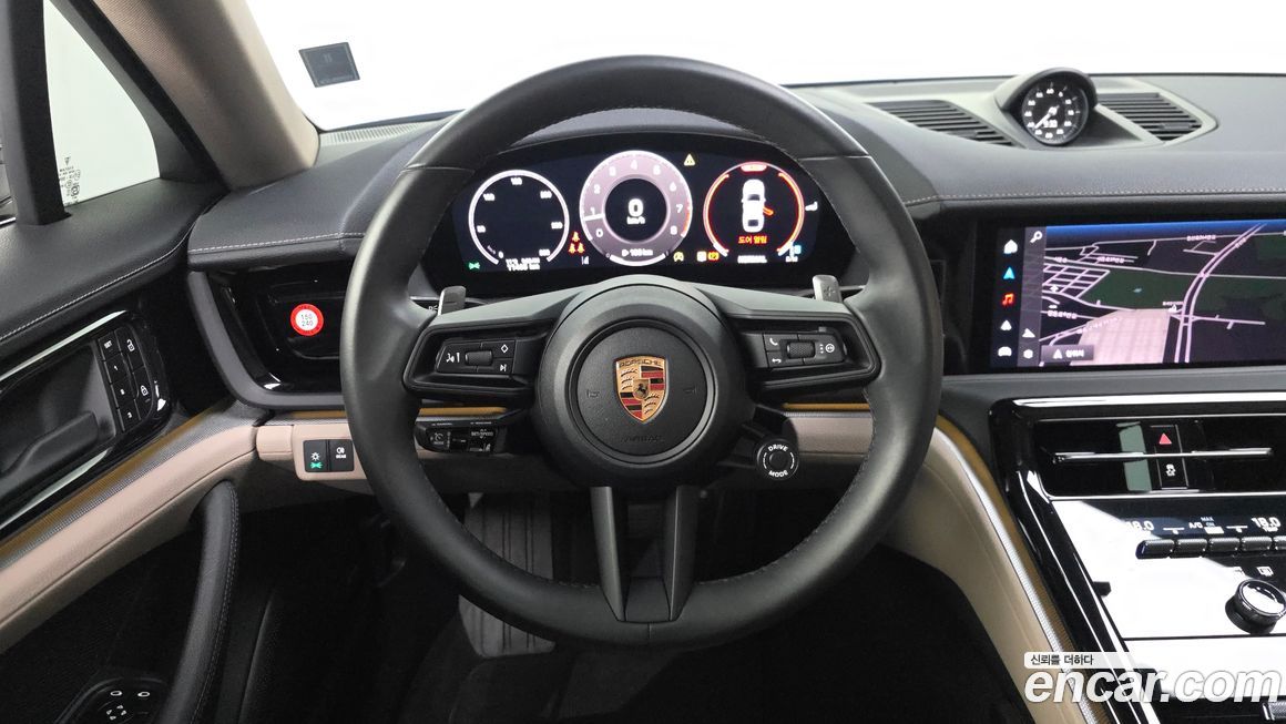 Porsche Panamera 2025