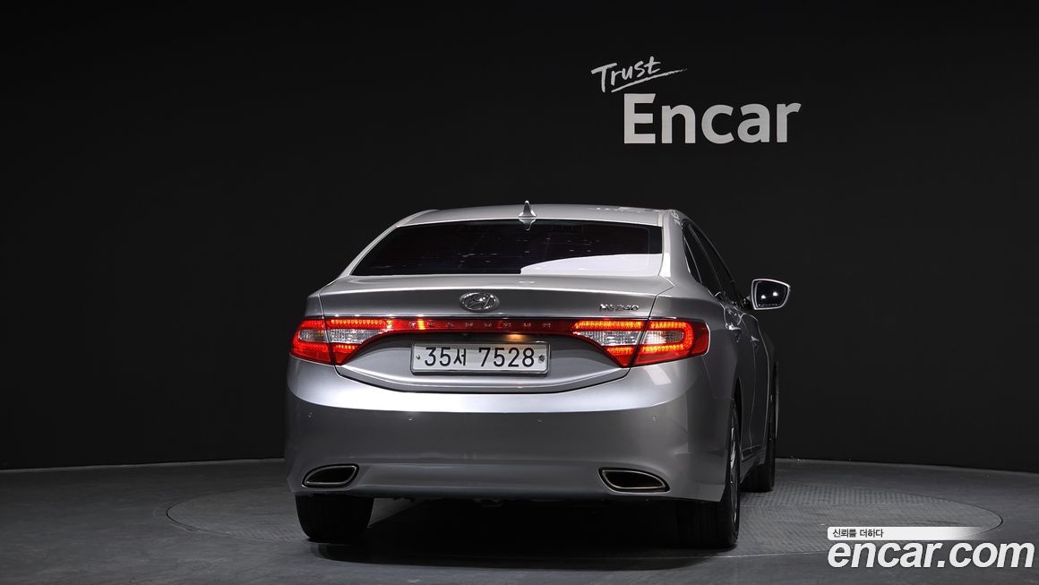 Hyundai Grandeur 2013