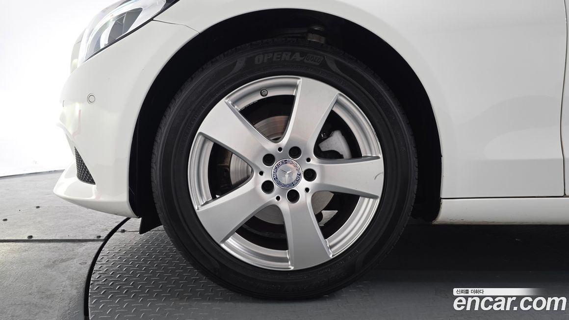 Mercedes-Benz C-Class 2017