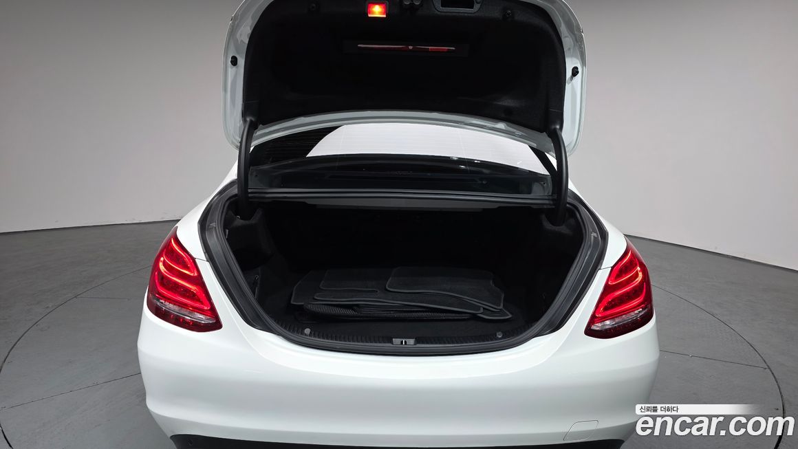 Mercedes-Benz C-Class 2017