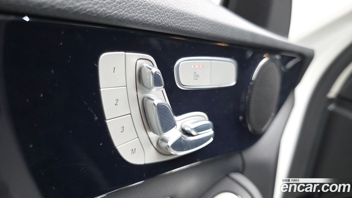 Mercedes-Benz C-Class 2017