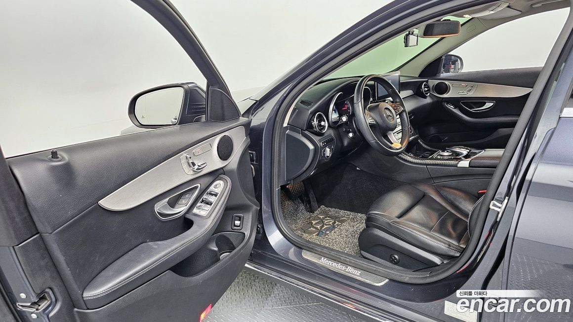 Mercedes-Benz C-Class 2016