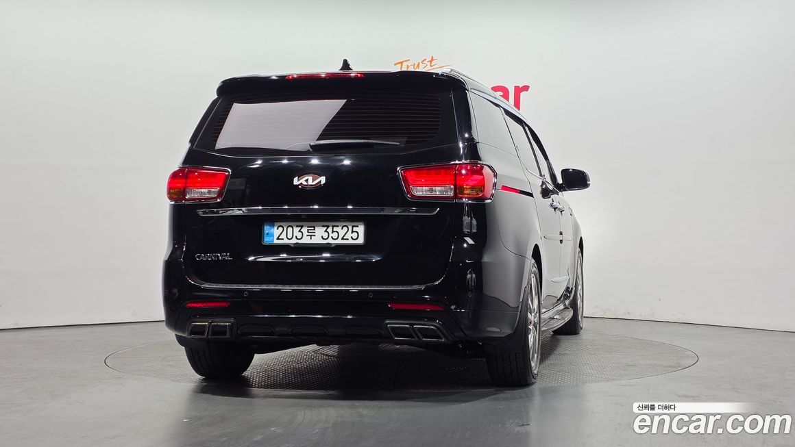 Kia Canival 2018