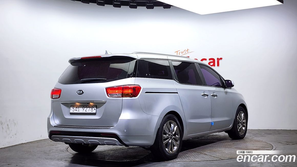 Kia Canival 2015