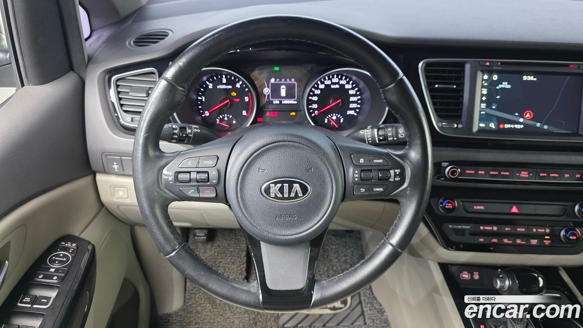 Kia Canival 2015