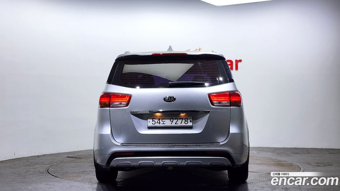 Kia Canival 2015