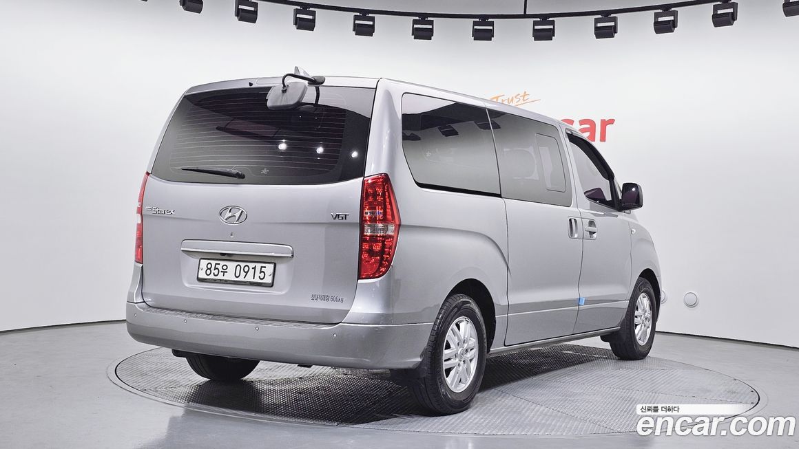 Hyundai Starex 2018