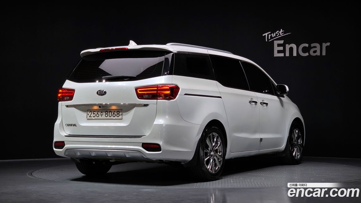 Kia Canival 2019
