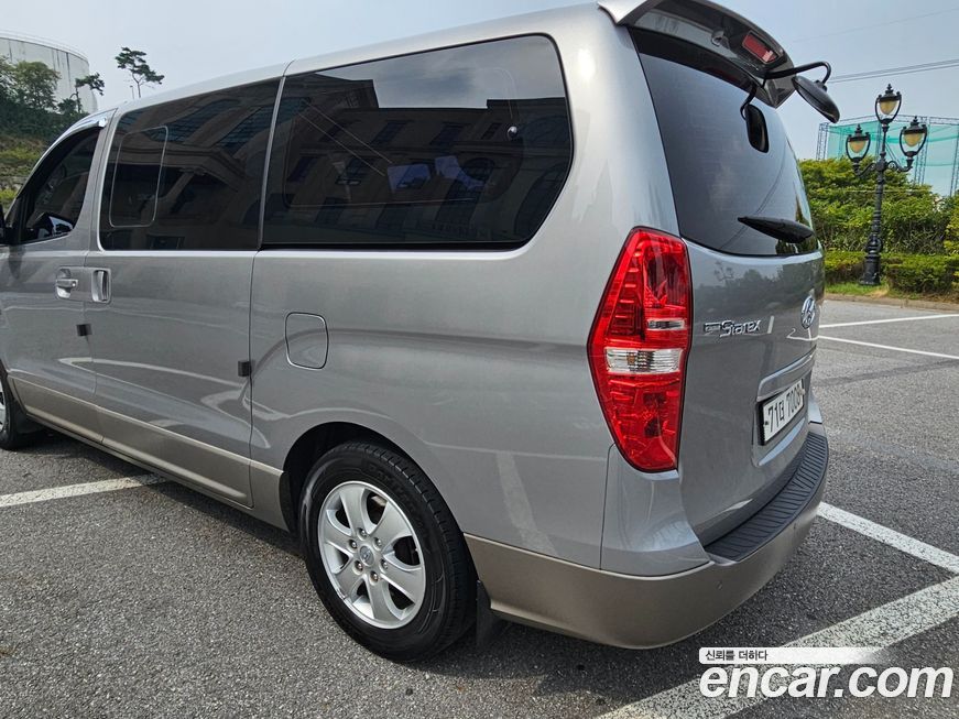 Hyundai Starex 2016