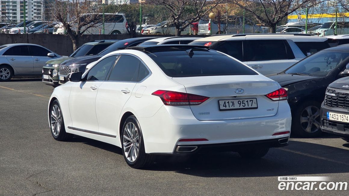 Hyundai Genesis 2015