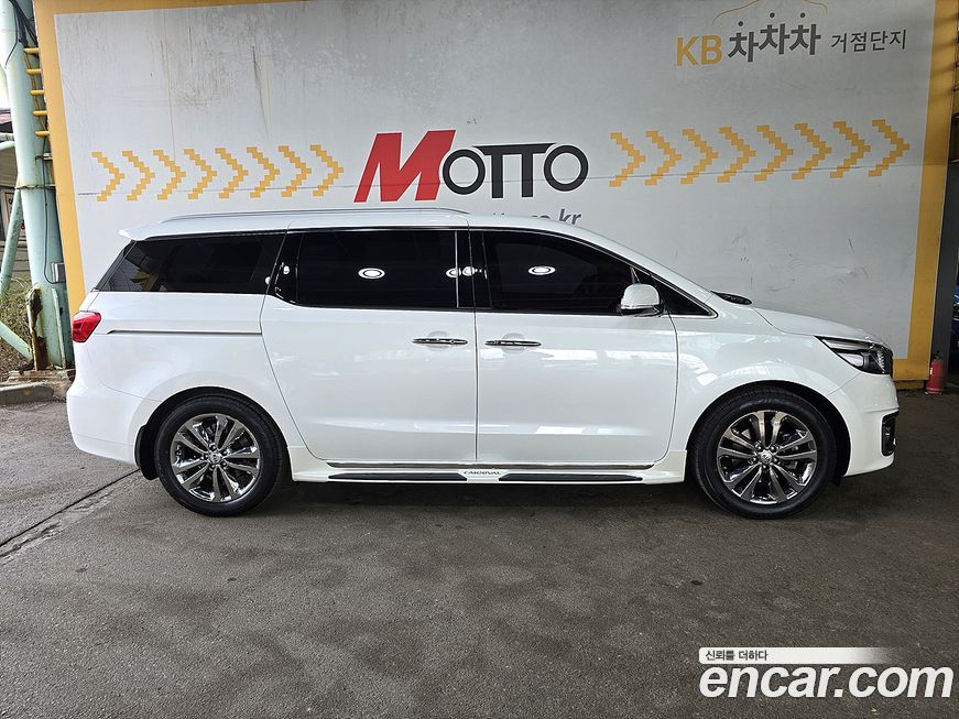 Kia Canival 2018
