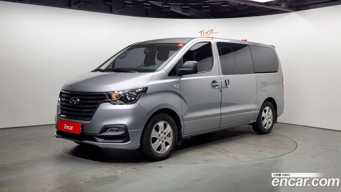 Hyundai Starex 2018