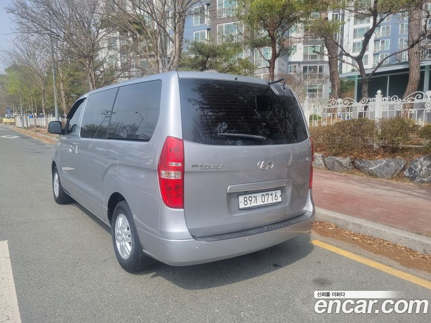 Hyundai Starex 2019