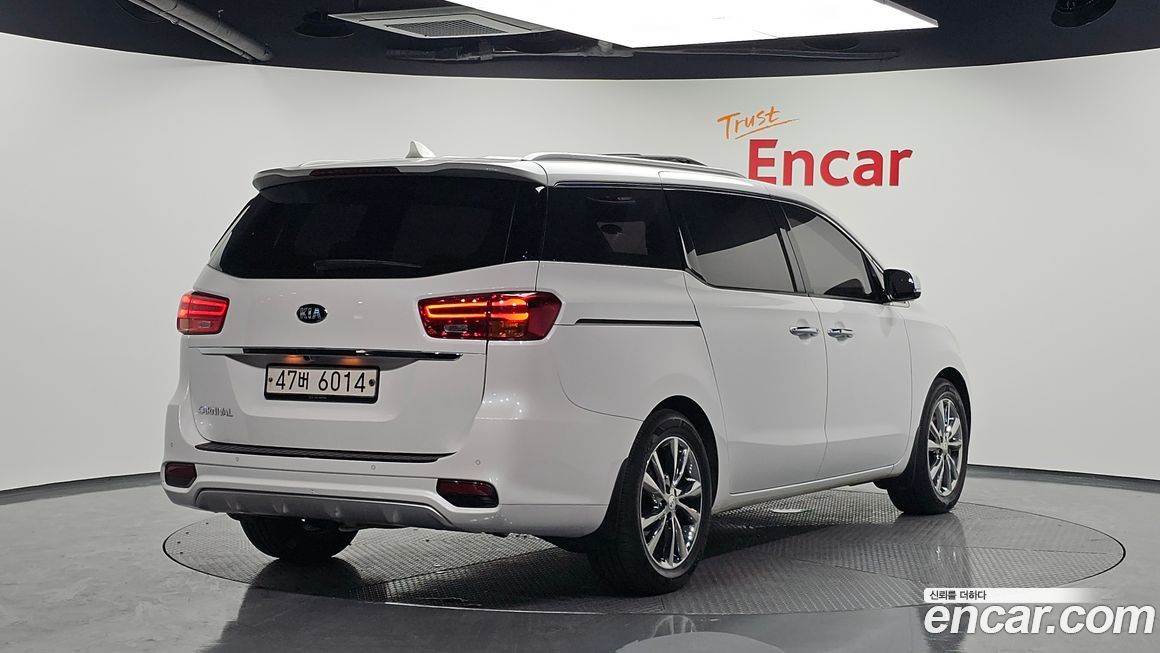 Kia Canival 2019