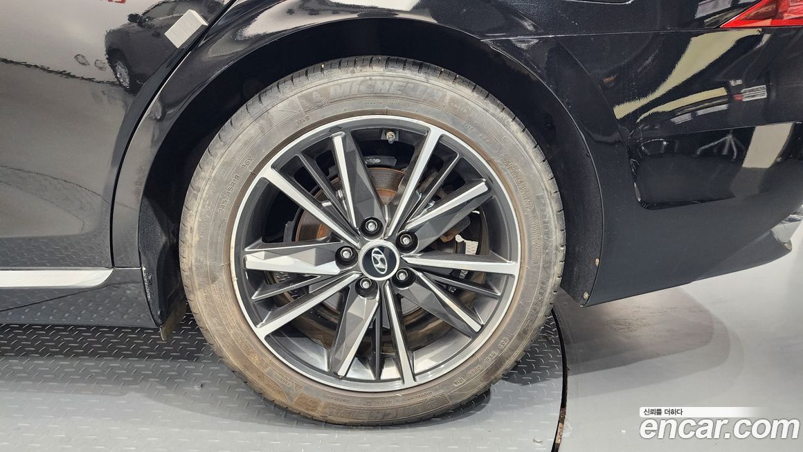 Hyundai Grandeur 2020