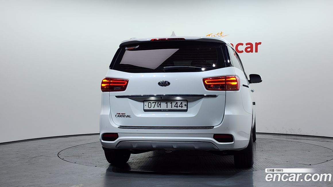 Kia Canival 2019