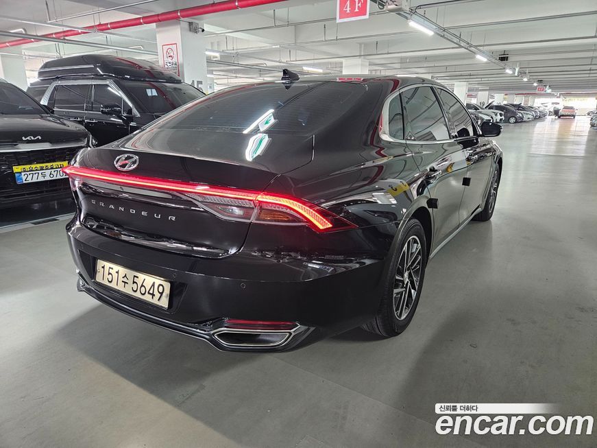 Hyundai Grandeur 2021