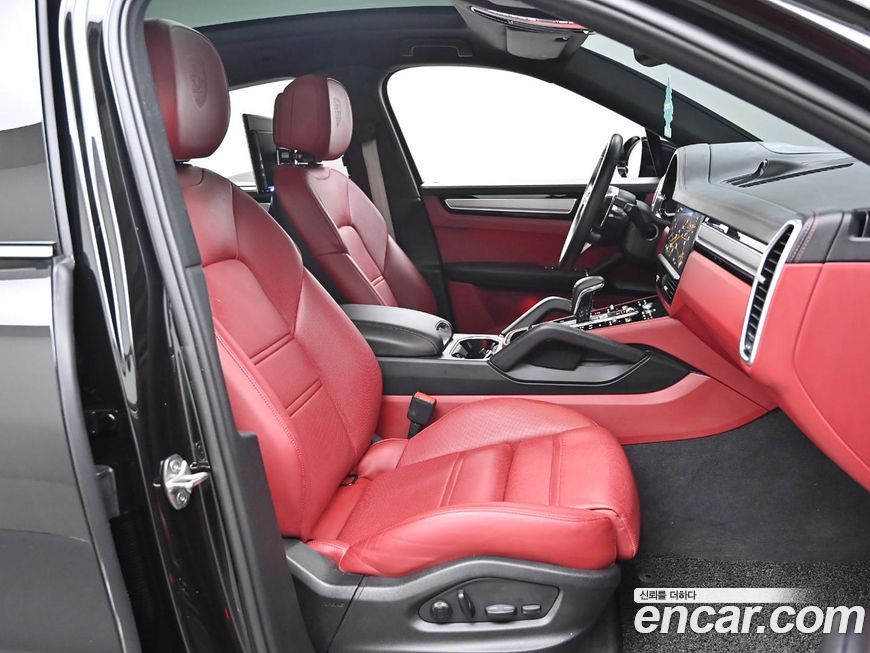 Porsche Cayenne 2023