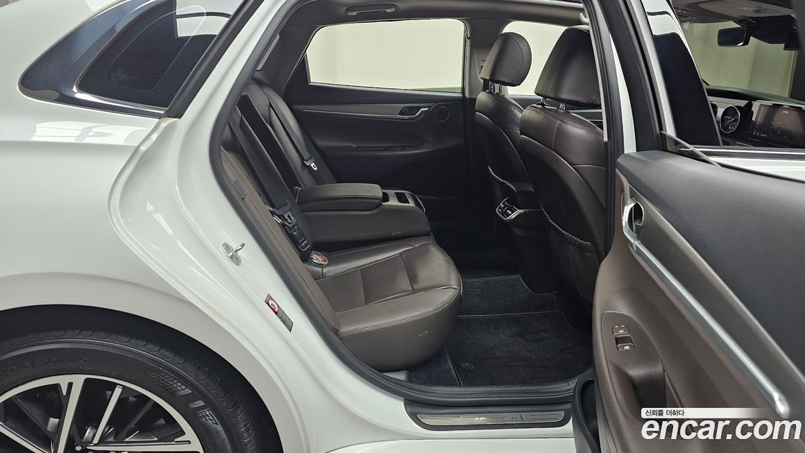 Hyundai Grandeur 2020