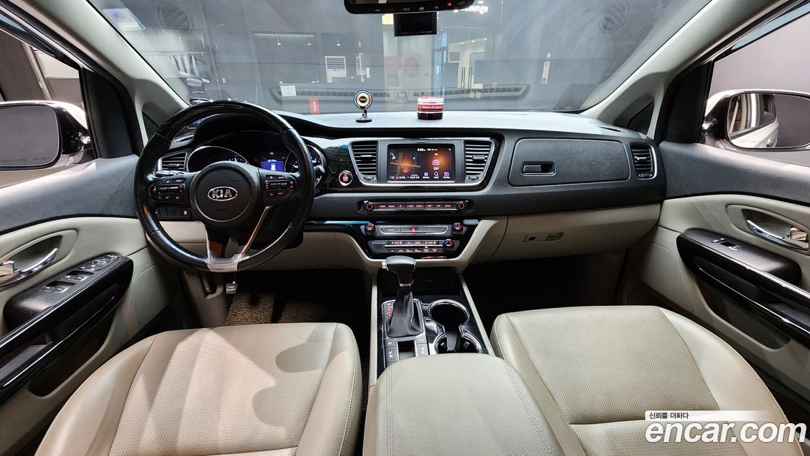 Kia Canival 2019