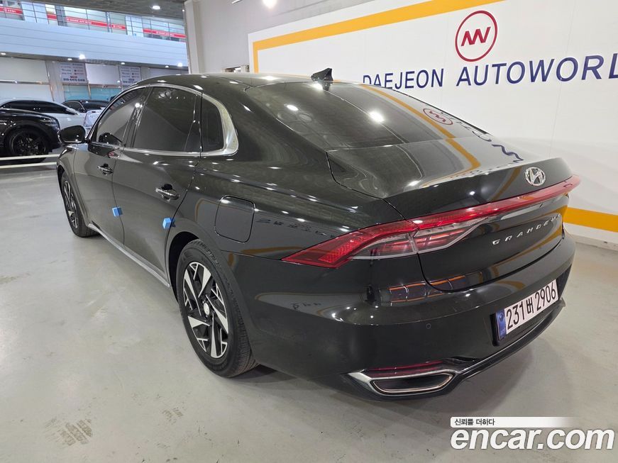 Hyundai Grandeur 2021