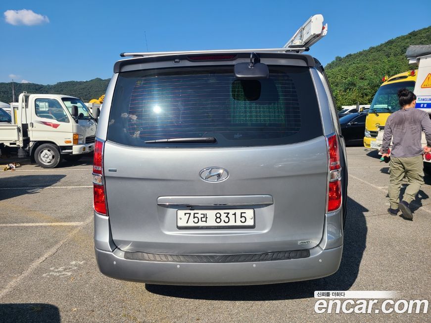 Hyundai Starex 2015