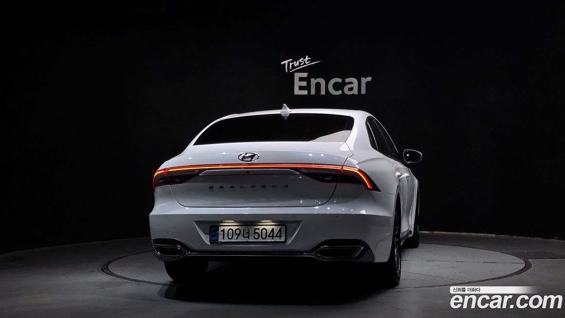 Hyundai Grandeur 2021