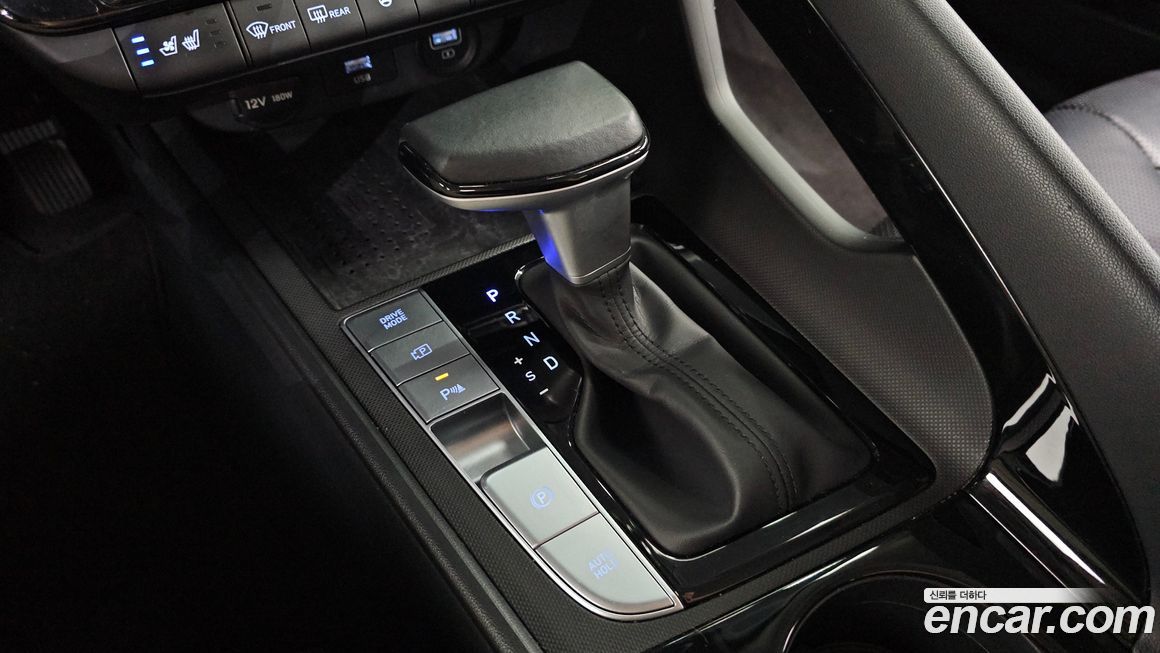Hyundai AVANTE 2022