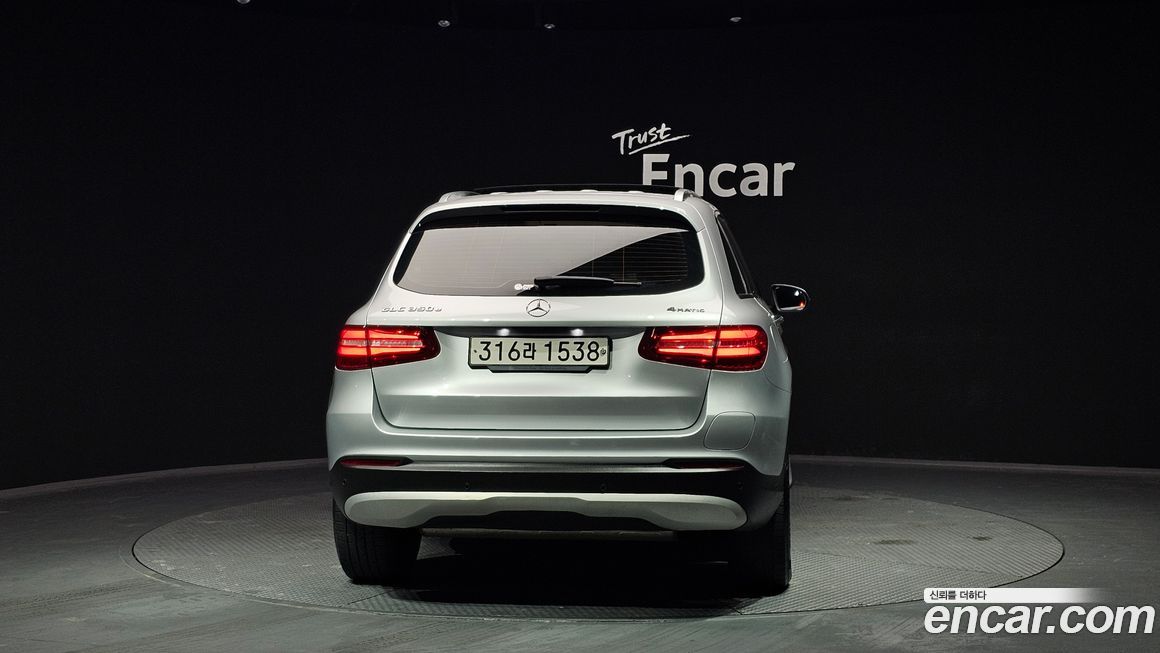 Mercedes-Benz GLC-Class 2019