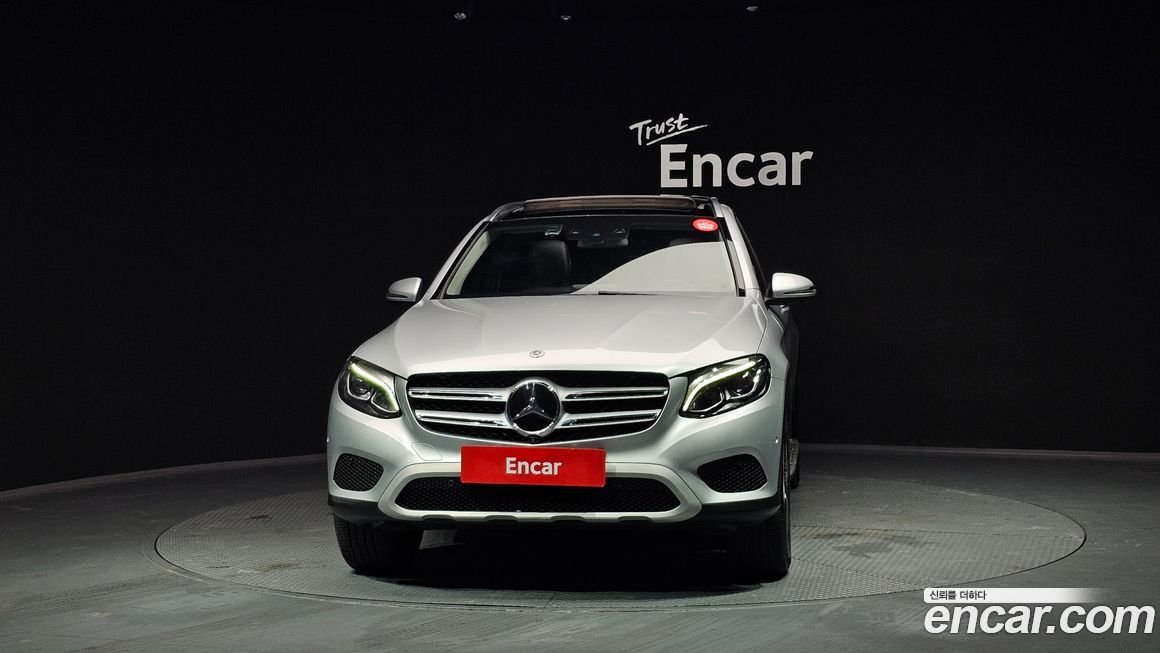 Mercedes-Benz GLC-Class 2019