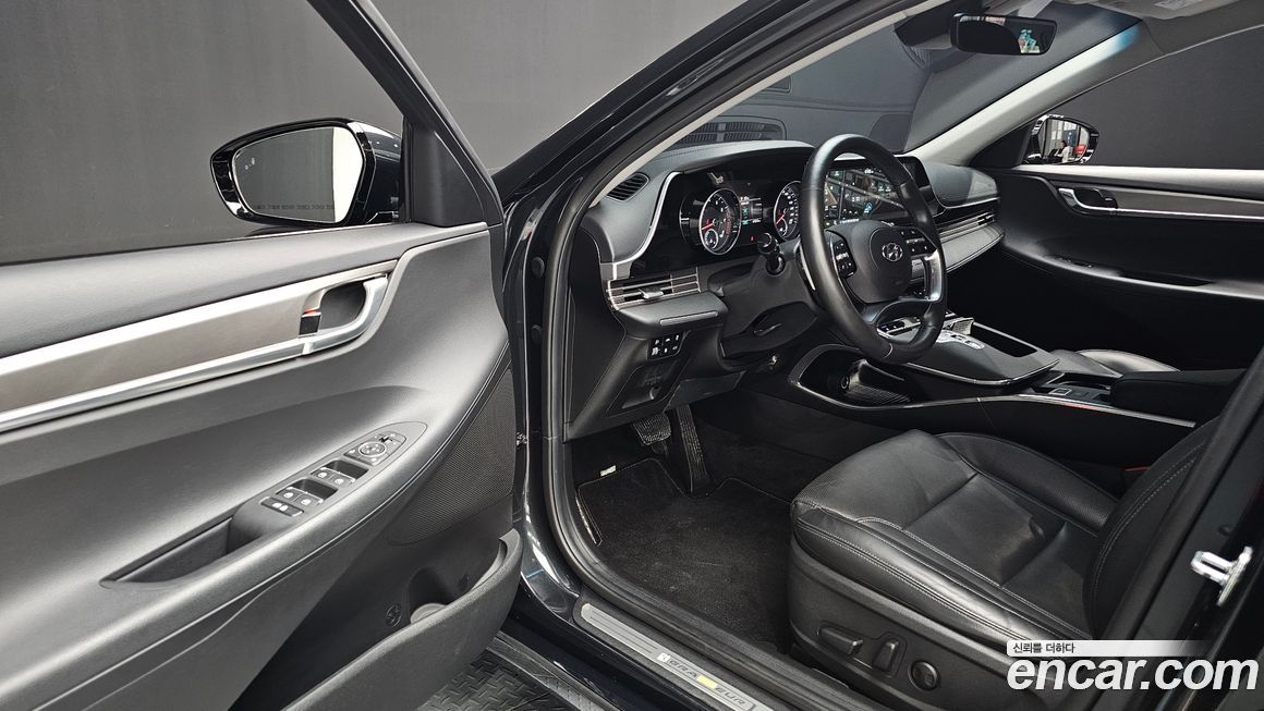 Hyundai Grandeur 2020