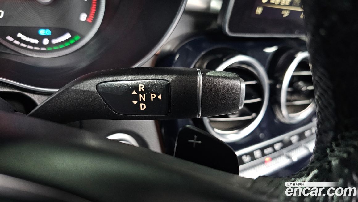 Mercedes-Benz GLC-Class 2019