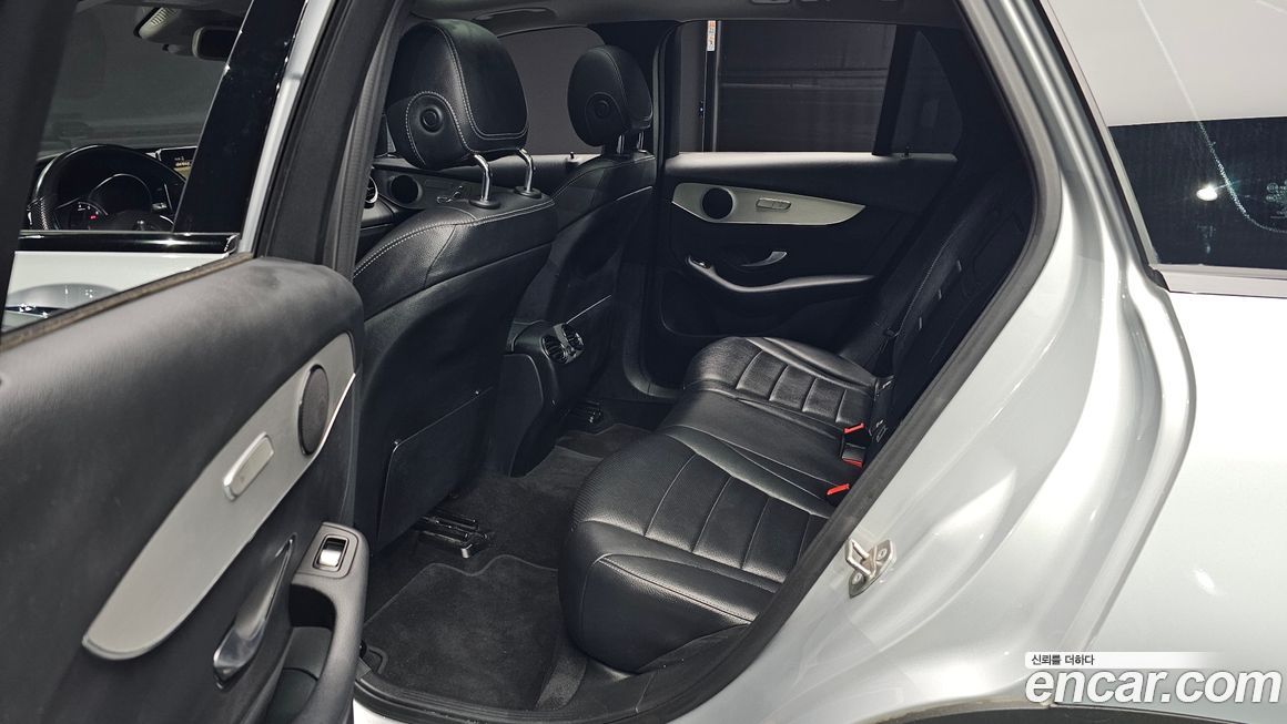 Mercedes-Benz GLC-Class 2019