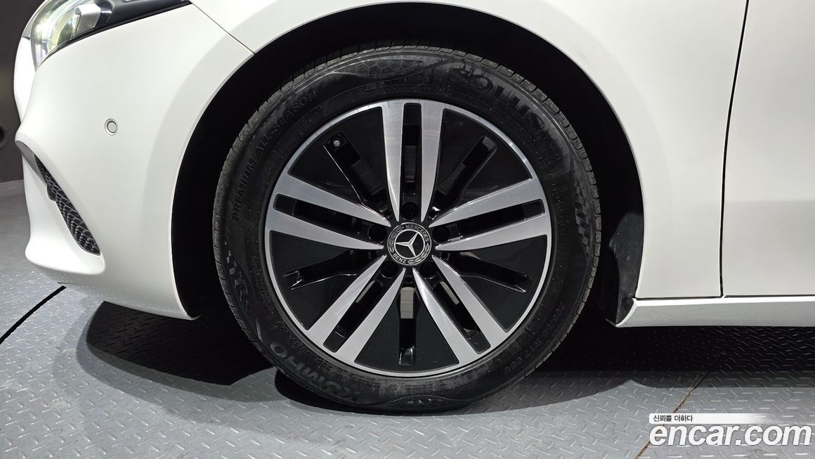 Mercedes-Benz A-Class 2021