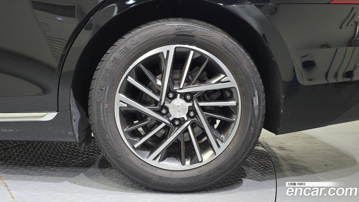 Hyundai Grandeur 2020