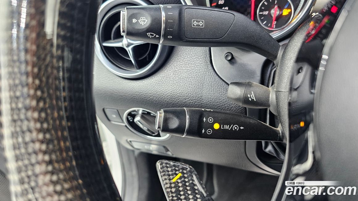 Mercedes-Benz SLC-Class 2018