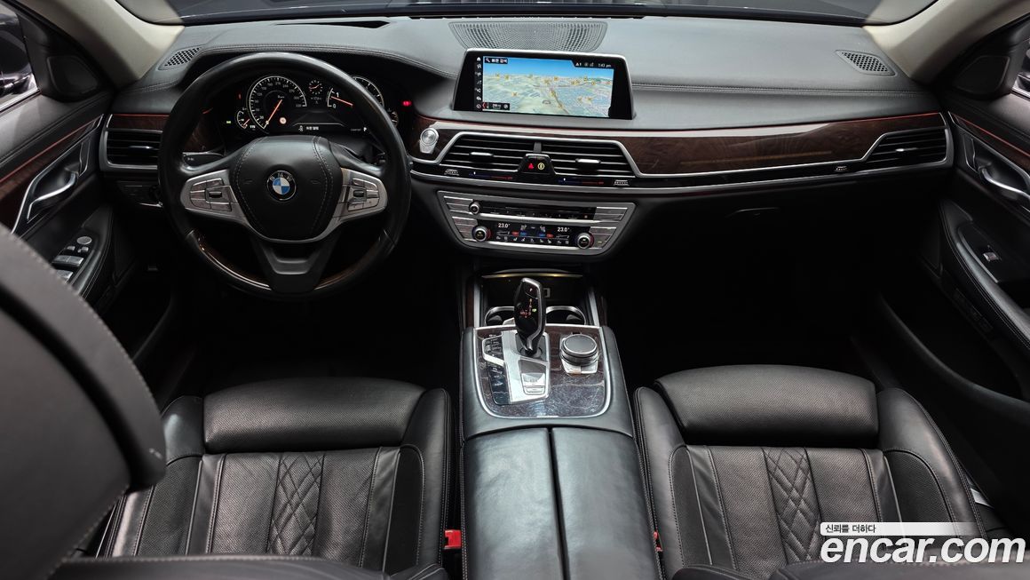 BMW 7-Series 2016